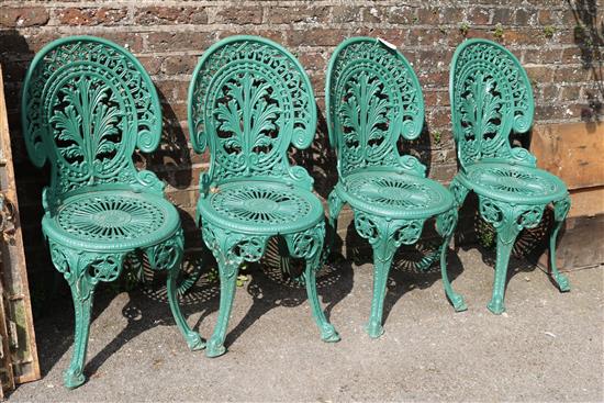 4 painted metal garden chairs(-)